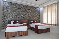 Hotel Om Palace by DAZZLE, Jaipur