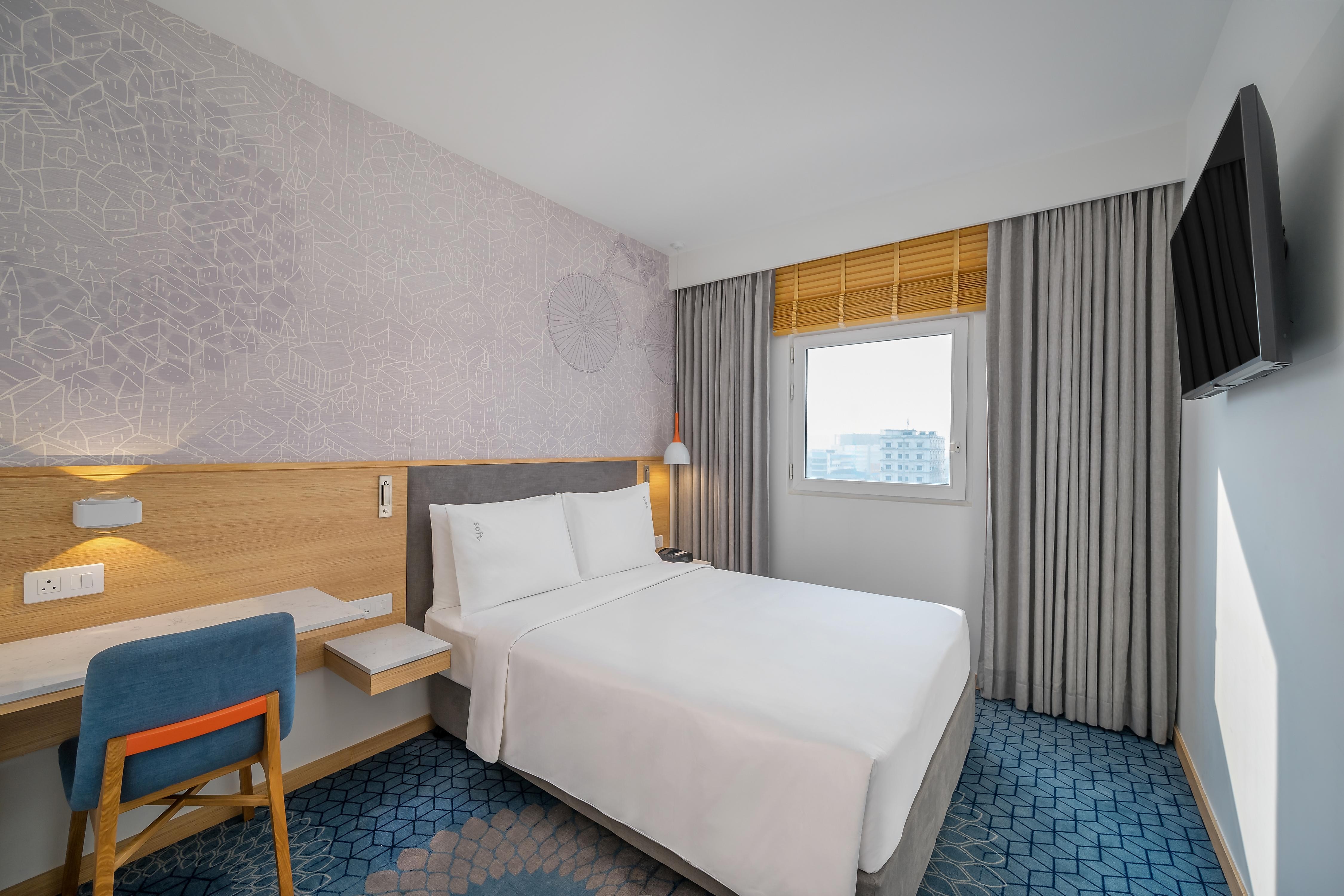 Holiday inn Express Kolkata New Town - Tap to explore photos
