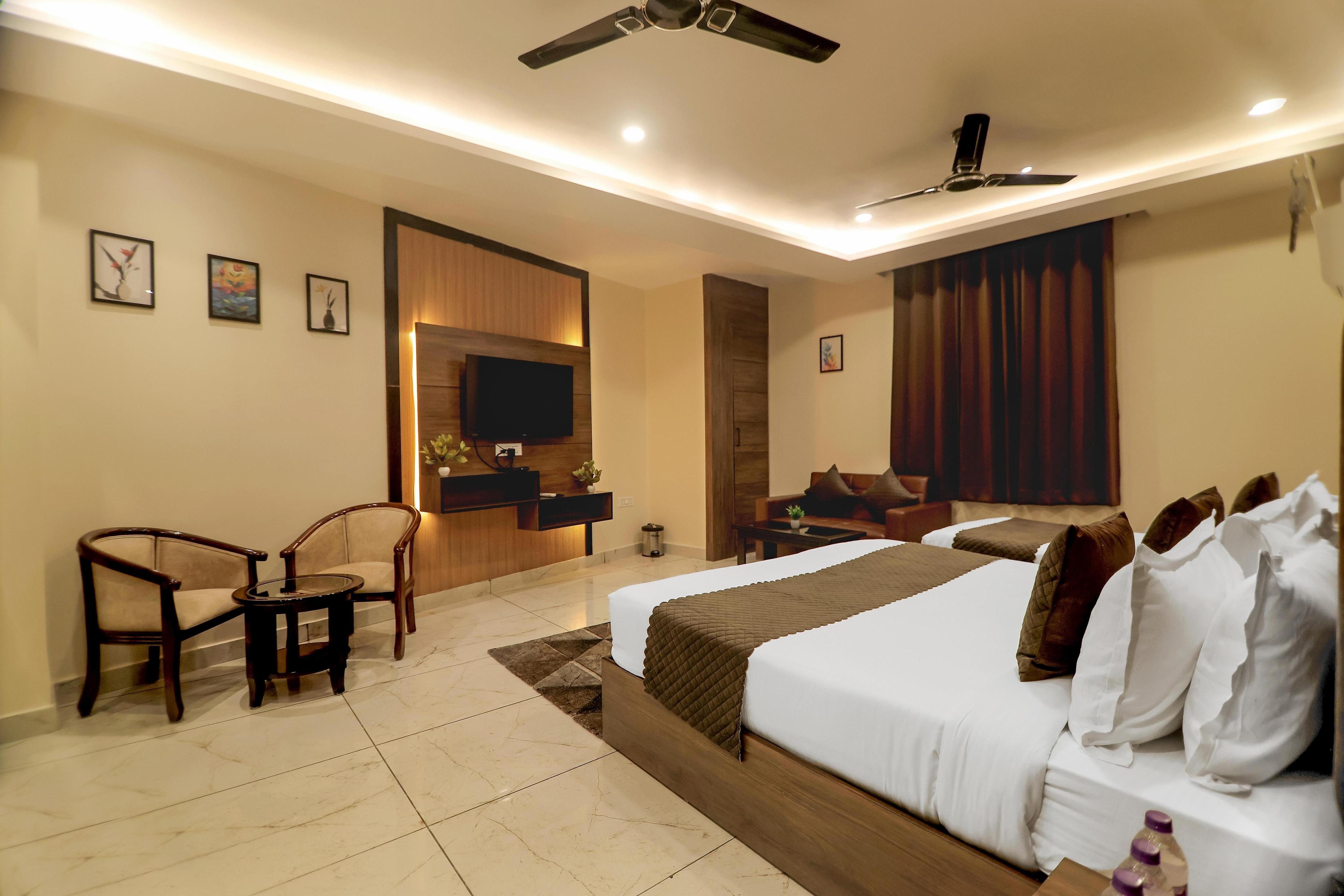 Hotel Hari Dhara - Tap to explore photos