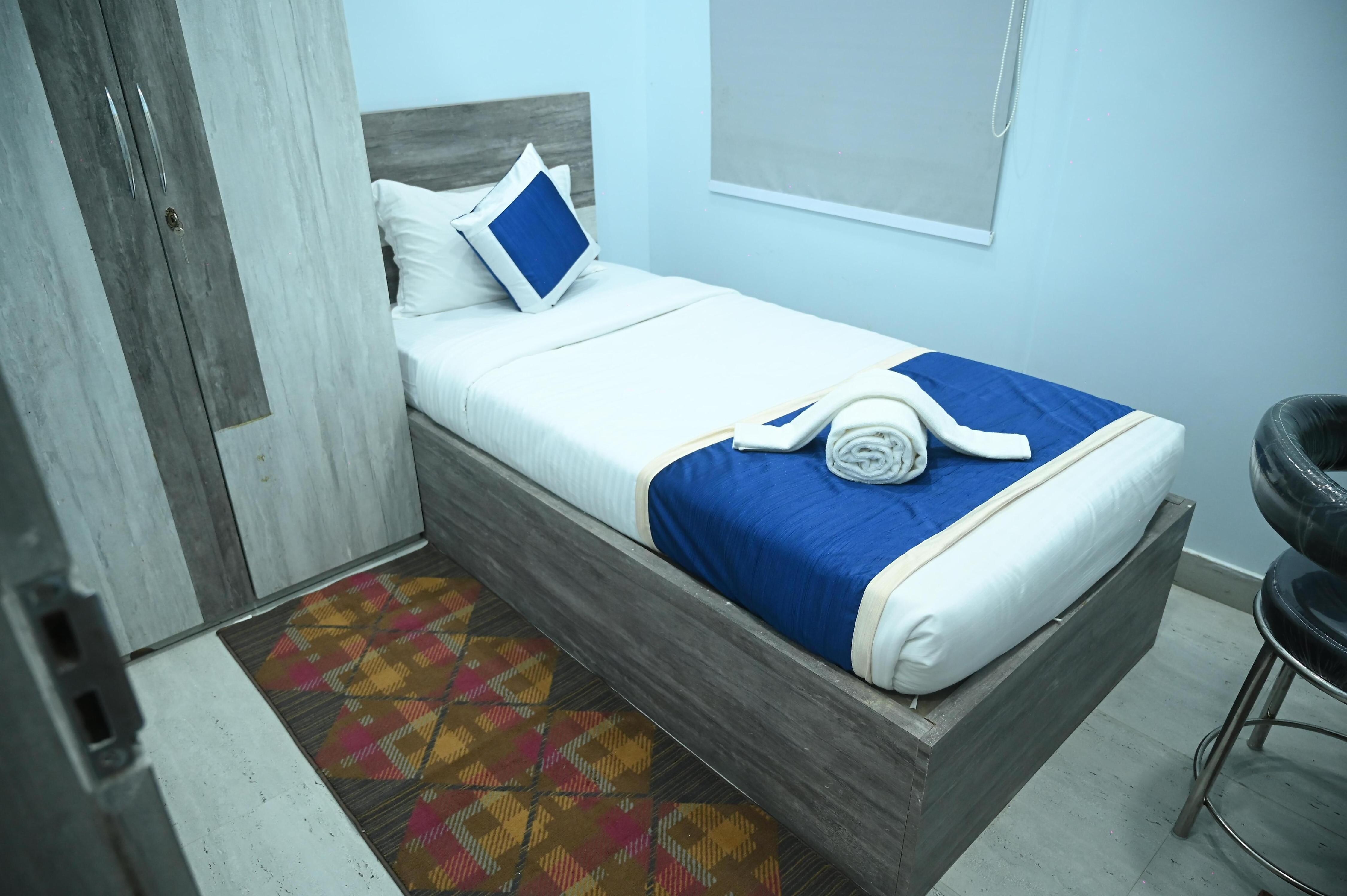 Shakti Guest House - Tap to explore photos