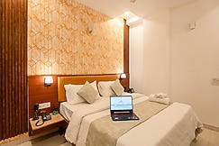 The Lodgers Hotel and Banquet, Gurgaon