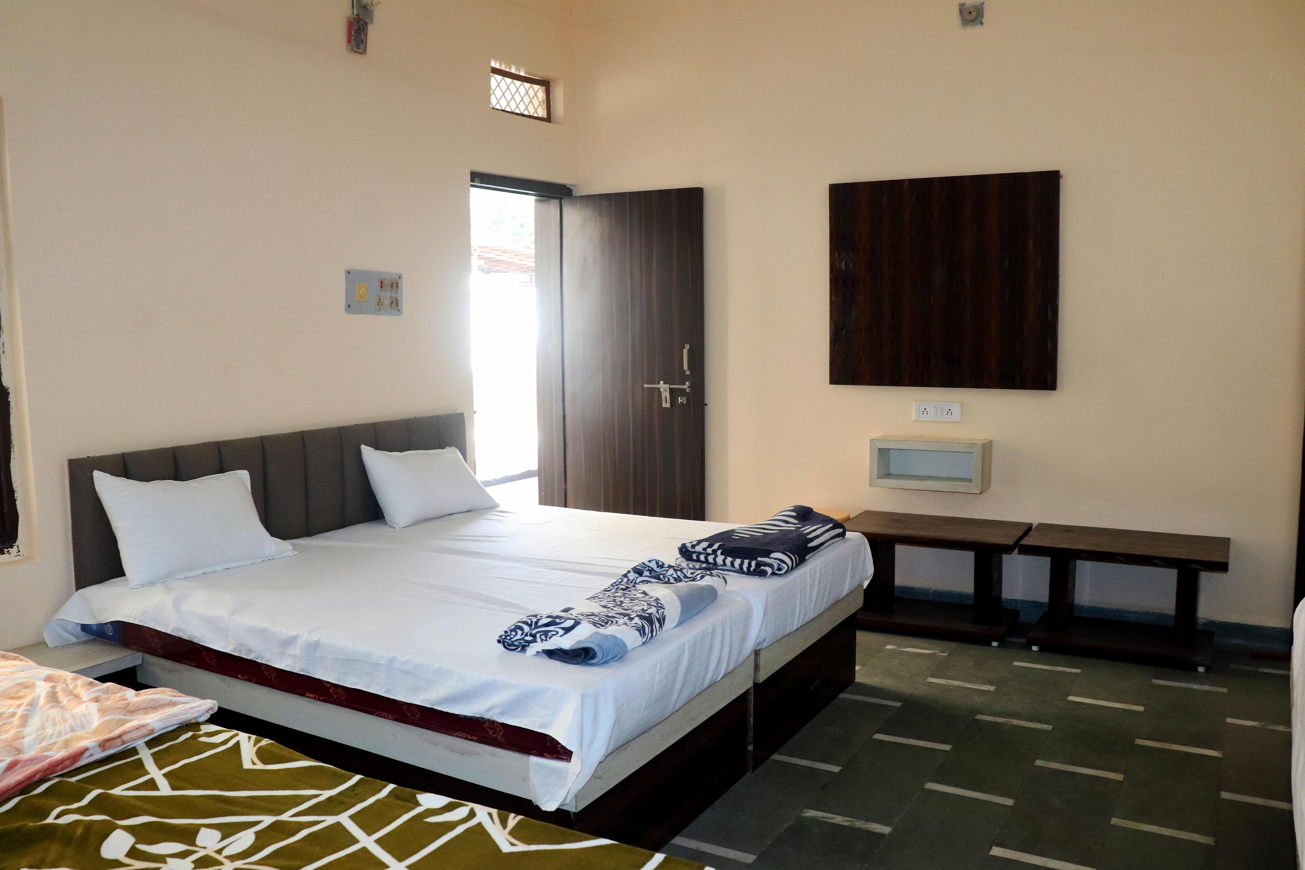 Vidit Home Stay - Tap to explore photos