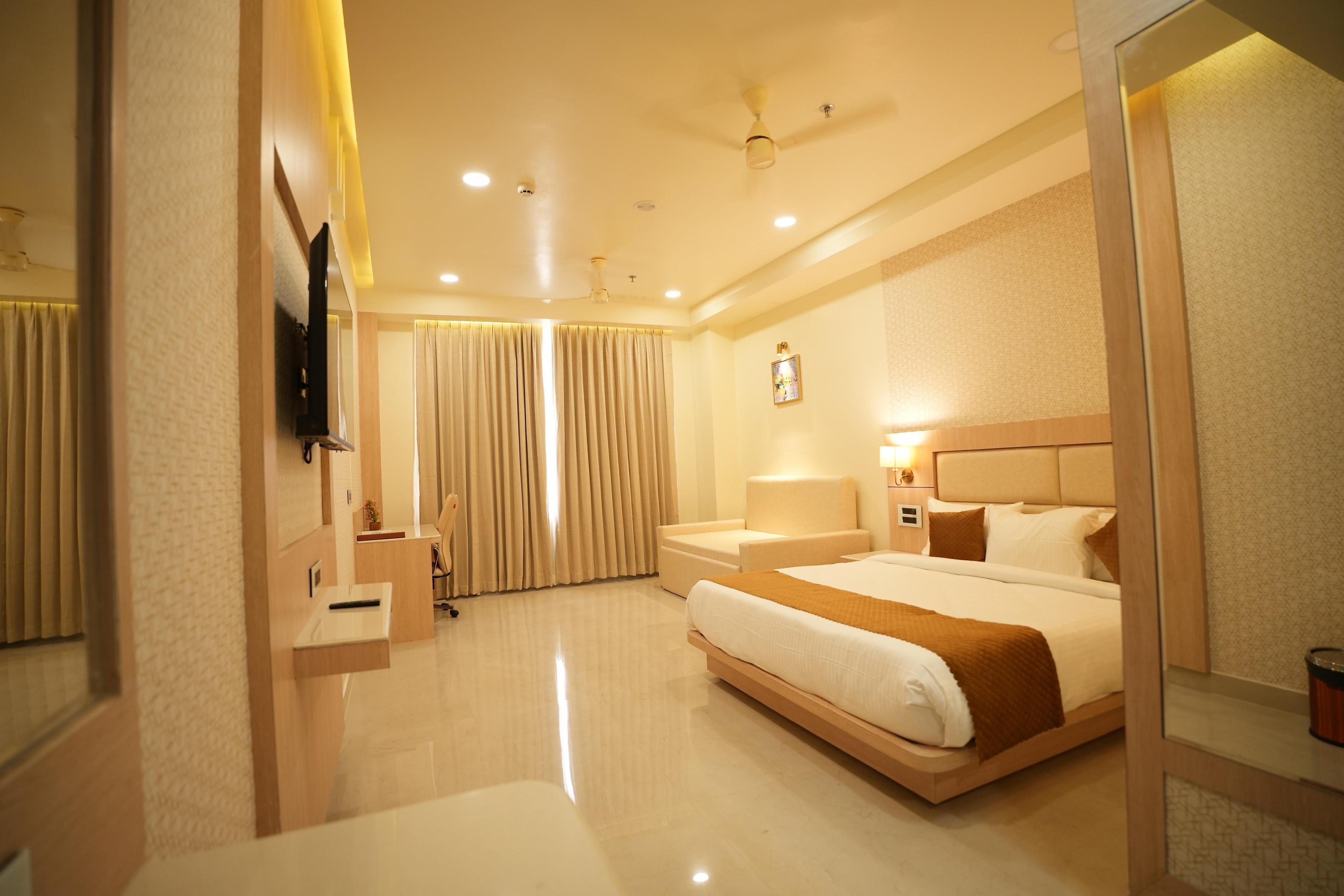 Hotel Ramvan - Tap to explore photos