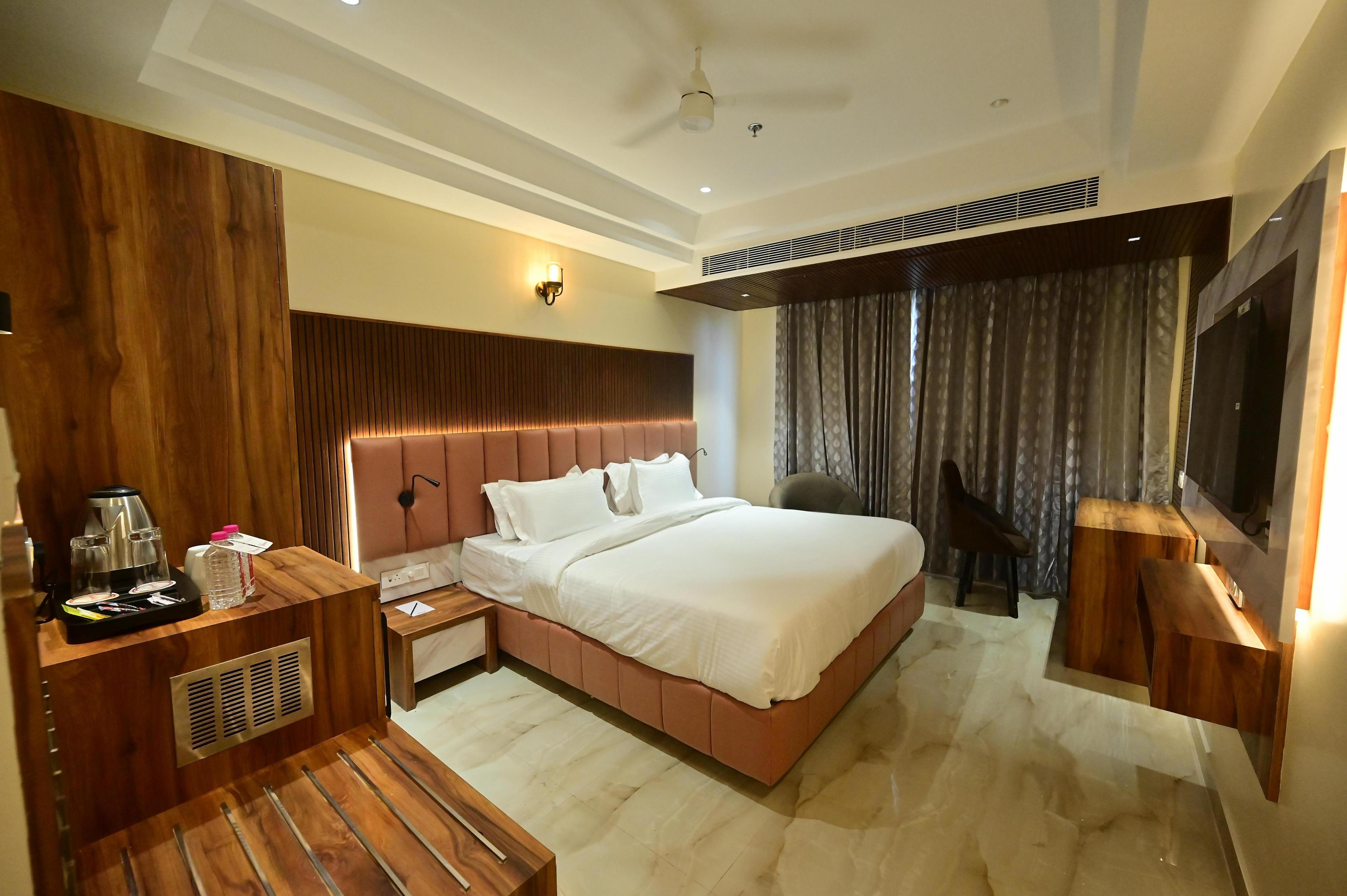 Hotel Vishwam Residency - Tap to explore photos