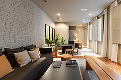 Colectia Stays Pau Claris, Barcelona