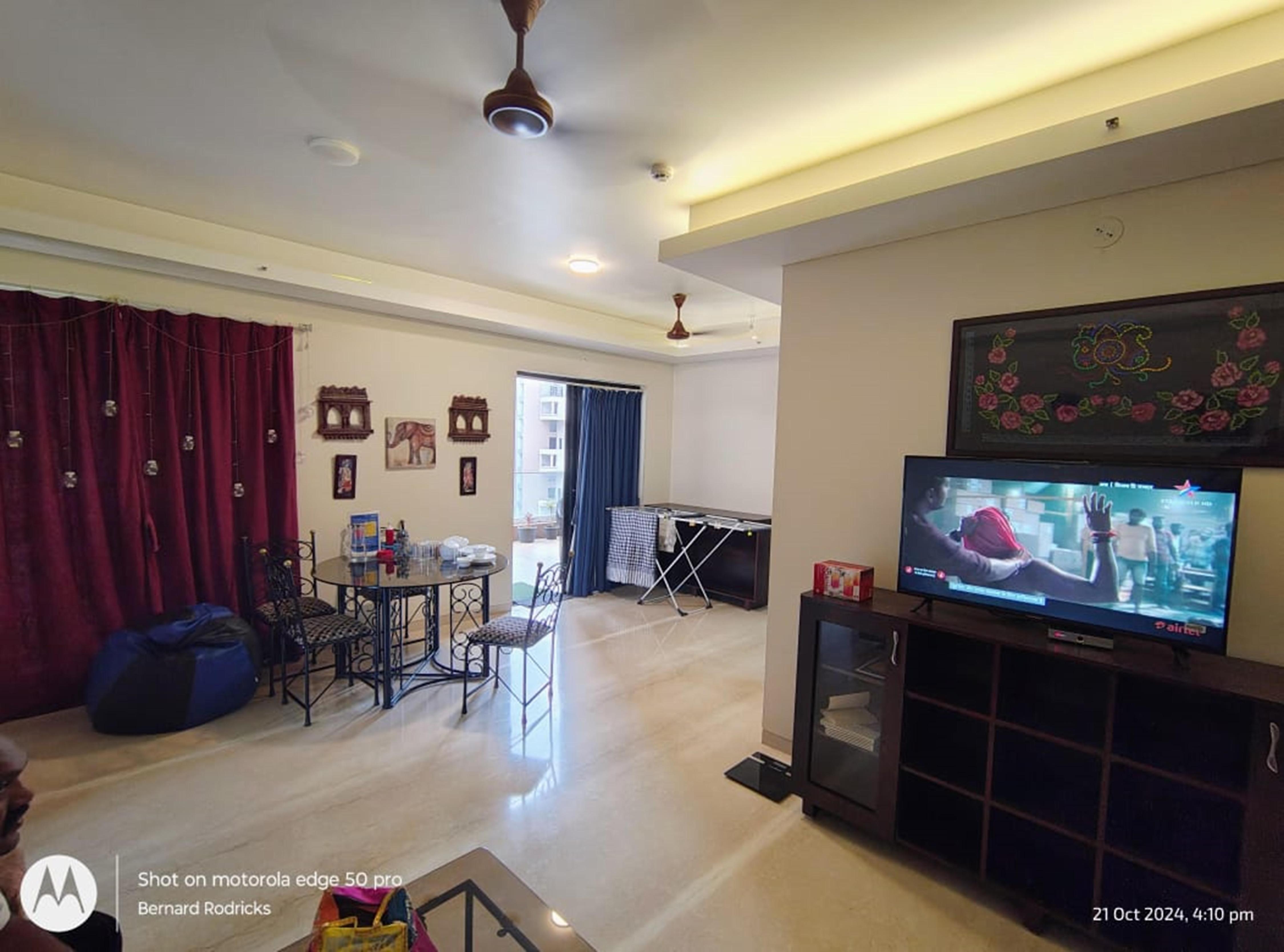 Intellect Guest House- Pune (Standard/Master) - Tap to explore photos
