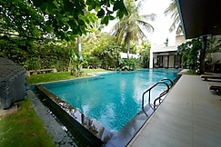 Narayani Revtree - Resort & Villa, Hospet