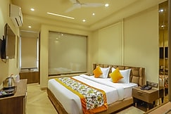 Qotel Signature Coleman @ Janakpuri, Meerut