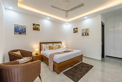 ELIVAAS 5 BHK With Pvt Pool & Garden | Zenora