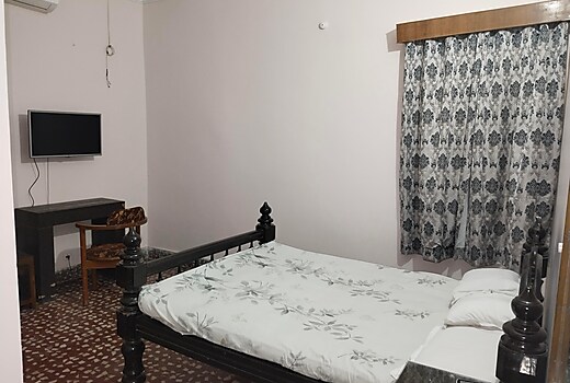 CHAPS'LE HOUSE KANKARBAGH