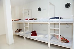 Charlies Hostel by purple india, Delhi