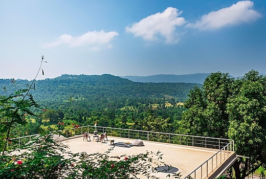 SaffronStays Whistling Winds