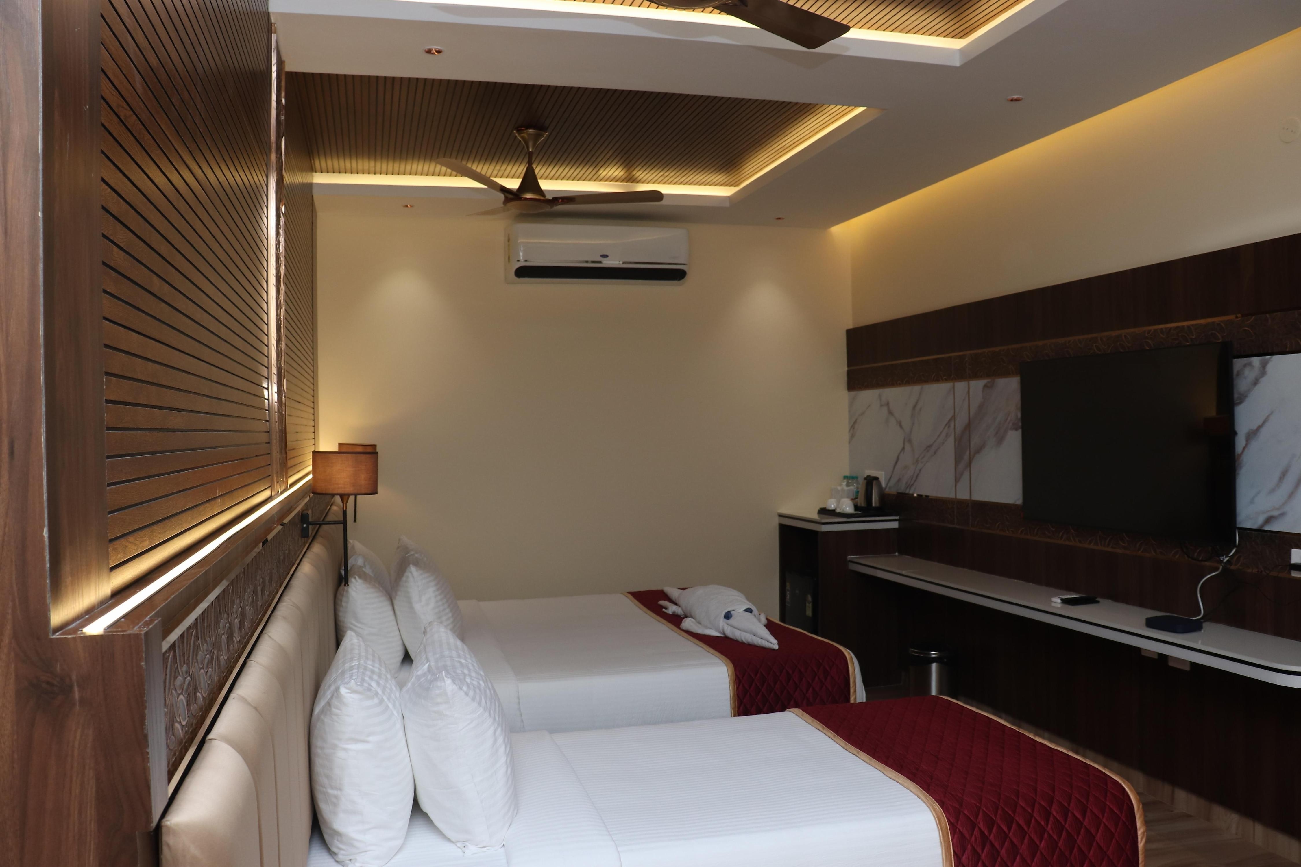 Sree Grand Inn - Tap to explore photos