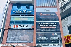 Igloo Stays and Dorms | Opp to Lulu Mall, Cochin
