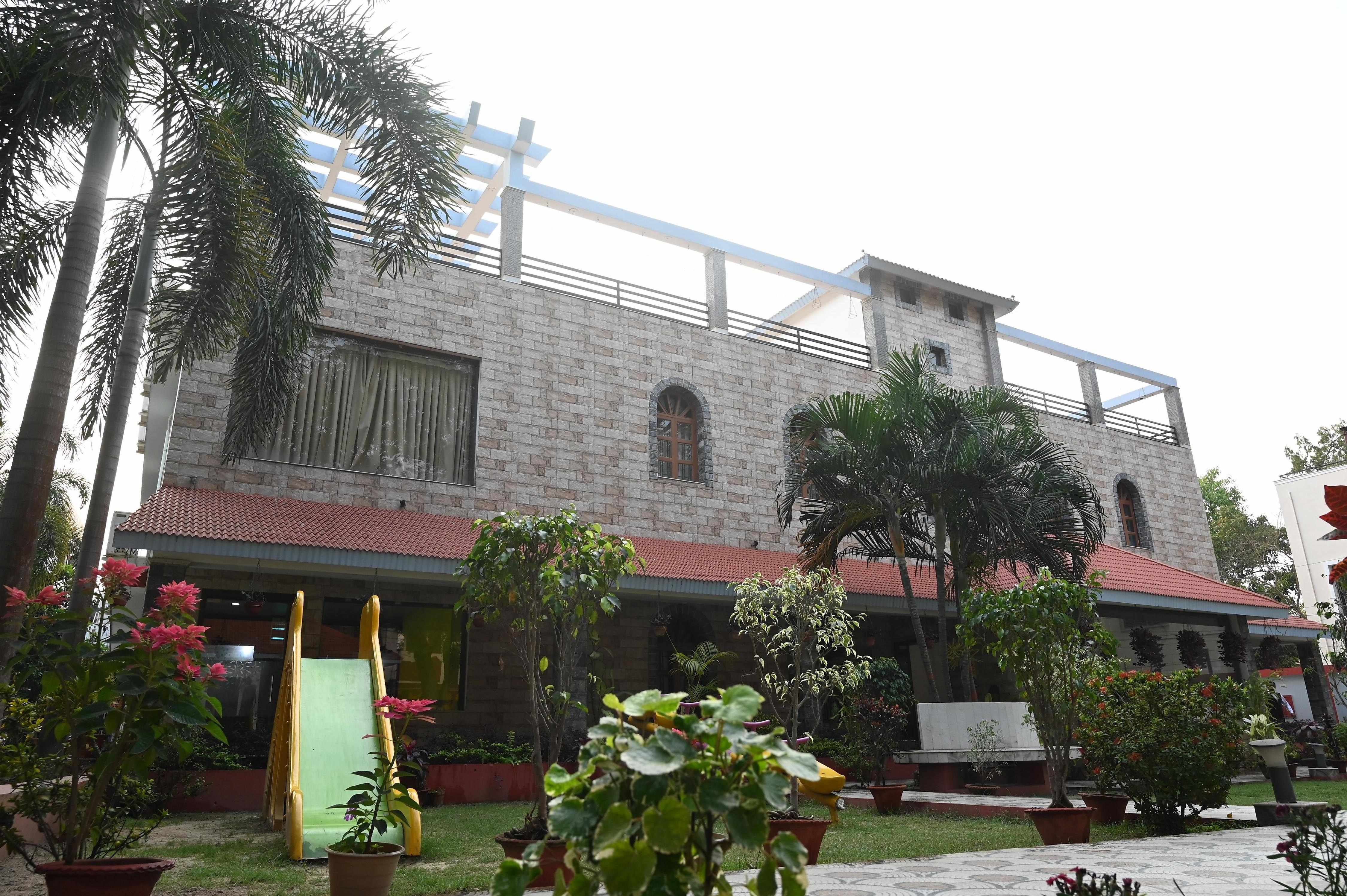 Santiniketan Residency - Tap to explore photos