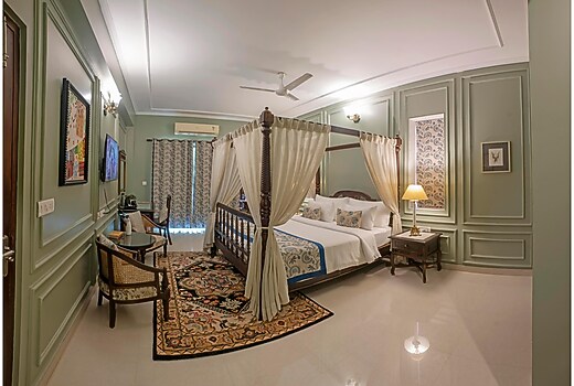 Spacious 3 BHK Apartment By One Tree