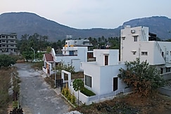 Falcon Stay-1, Devanhalli