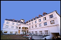 The Uttrayan - Luxury meets tranquility, Tyuni