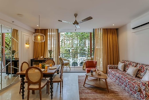 Luxe 1BHK Suite Apartment, 10 mins to Candolim Beach | Hireavilla