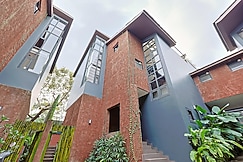 Cosy 3 BHK Villa with Private Pool and Jacuzzi, Goa