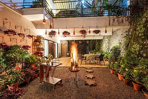 Luxurious 4 BHK Fencing Lake and Gazing at Elegant Mountain Range