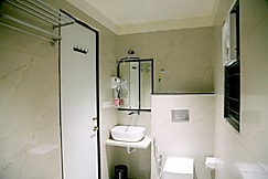 Hotel Royal Comfort, Ahmedabad