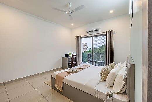 Comforting 2BHK Apartment Gazing Hills