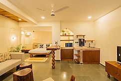 La Vaiencia luxury apartments - Siolim, Goa