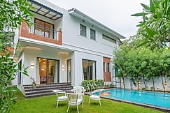 Luxurious 3 BHK Retreat on the Shores of Goa, Goa