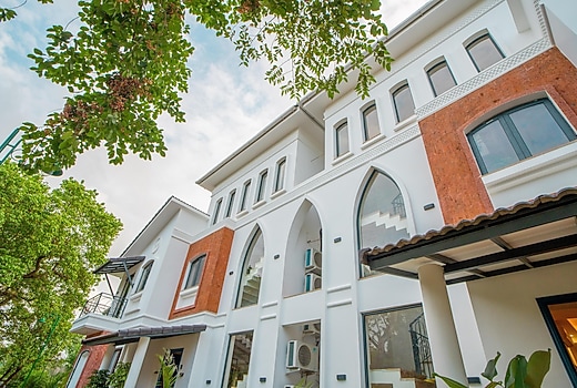 Gracious 3 BHK Villa with Private Swimming Pool