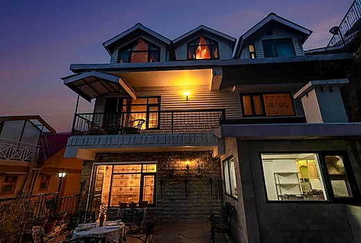 Heaven Peak Room with Hill View in Shimla