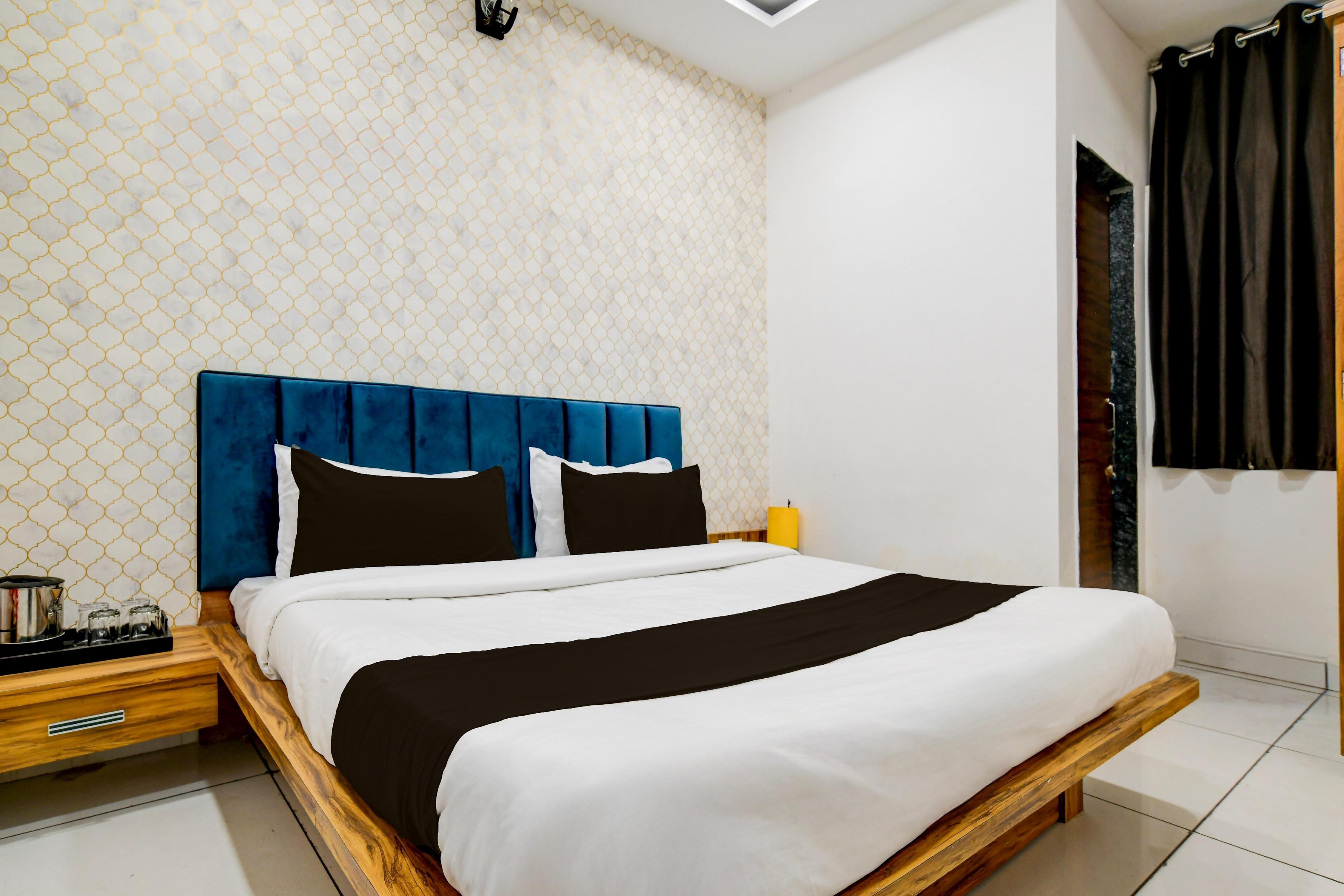 Hotel O Syam Palace - Tap to explore photos
