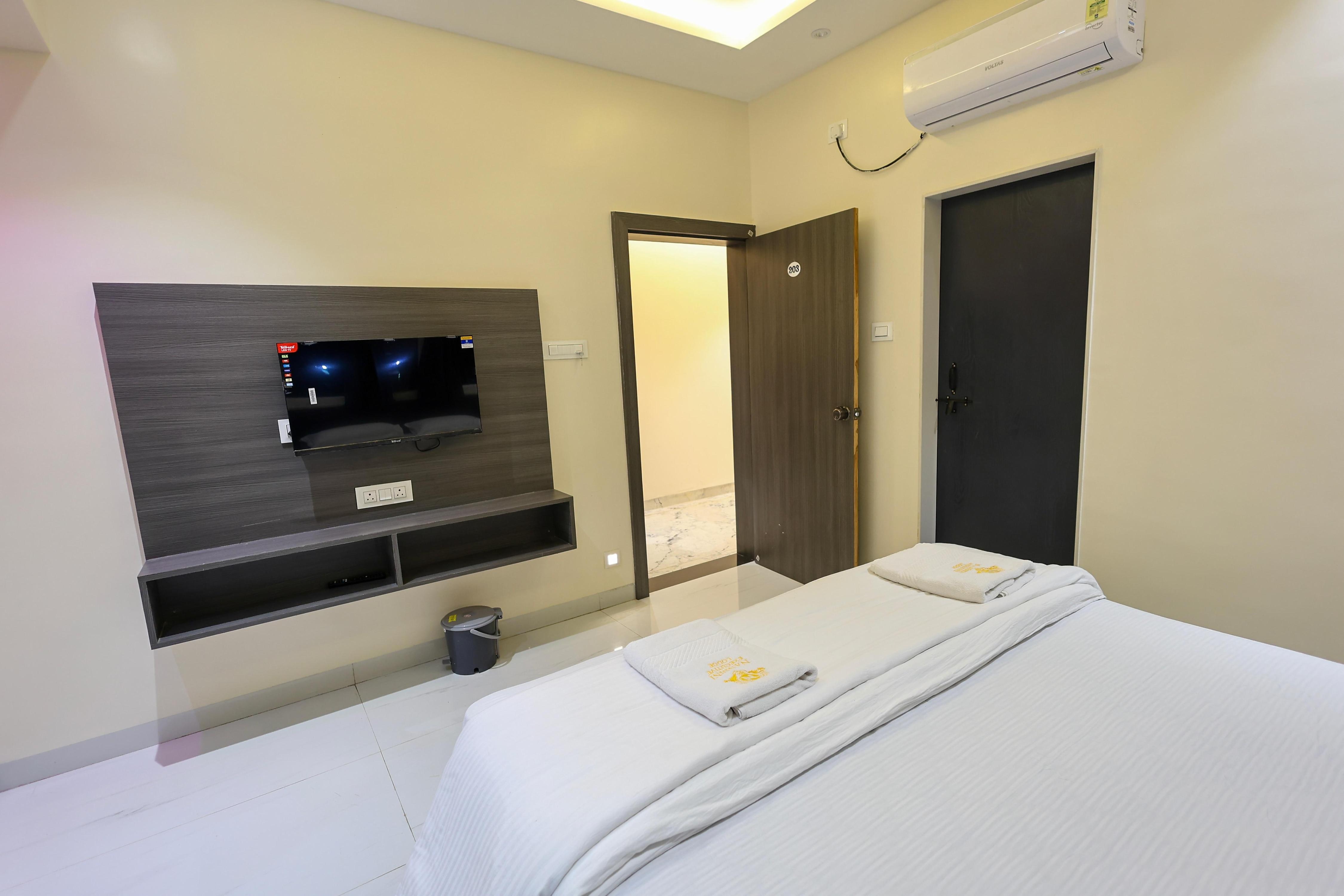 Nandini Executive Lodge - Tap to explore photos