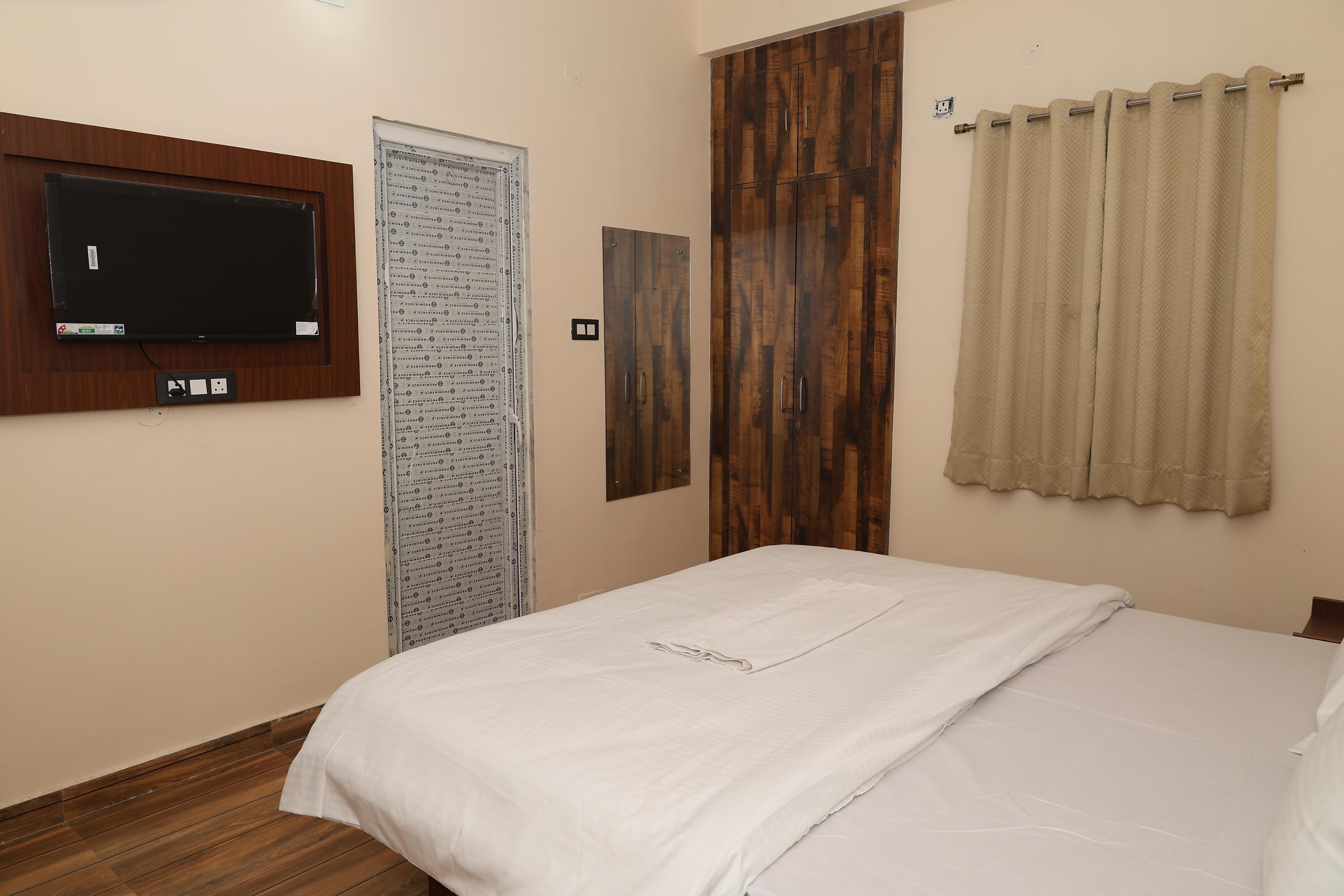 Siddhi Residency 200 meter from Aiims - Tap to explore photos