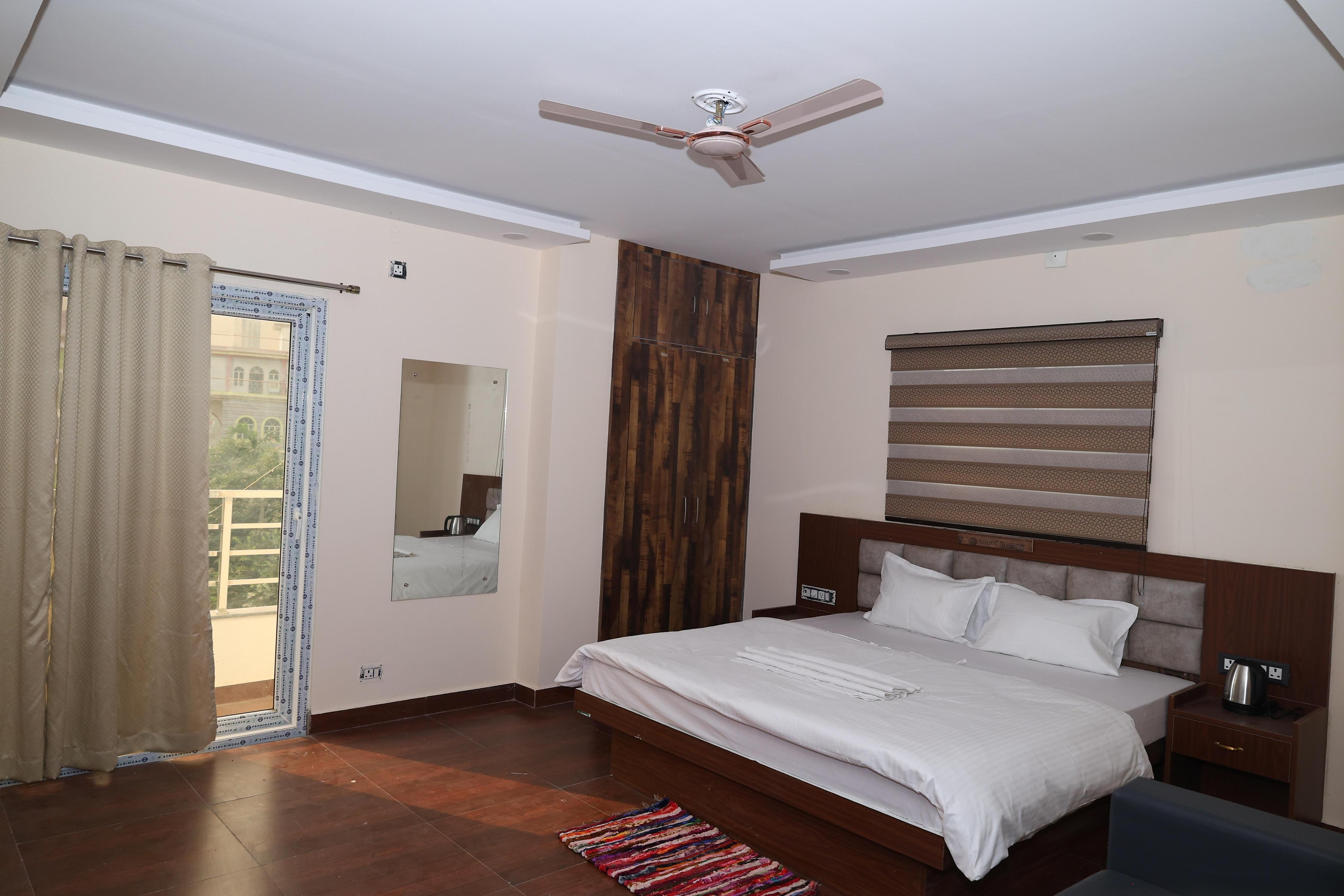 Siddhi Residency 200 meter from Aiims - Tap to explore photos