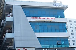 HOTEL BHAVY PALACE, Vanthli