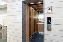 Homlee-Gokul 4BHK Flat-Lift-Parking | Max Vaishali, Ghaziabad