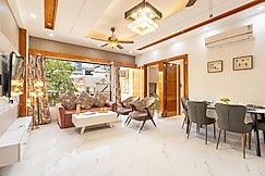 Homlee-Gokul 4BHK Flat-Lift-Parking | Max Vaishali, Ghaziabad