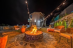 2 BHK Pet-Friendly Gateway Surrounded by Nature, Bhimtal