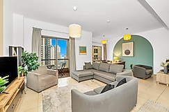 seaside hostel, Dubai