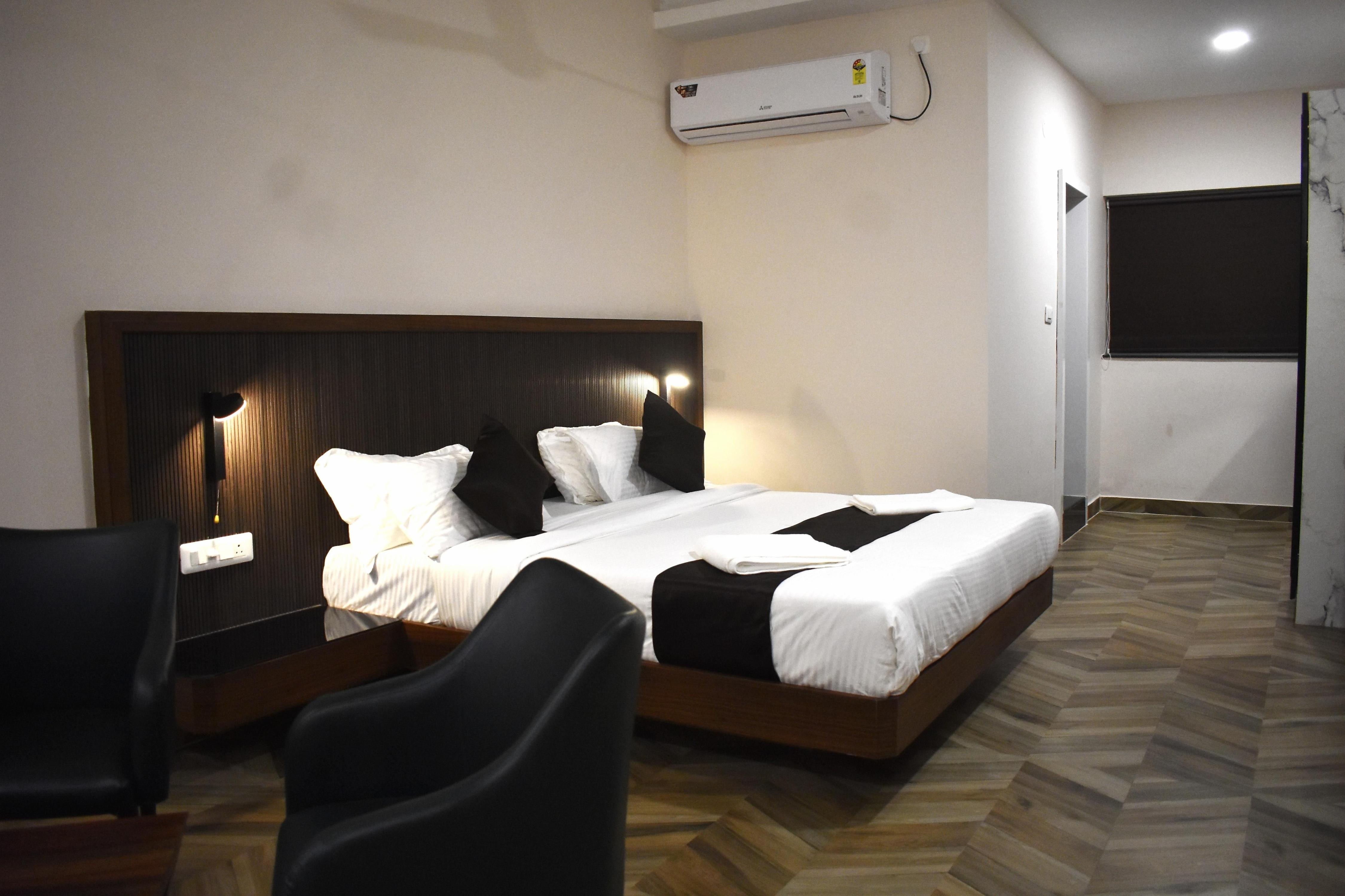 Pincode 90 Executive Suites - Tap to explore photos