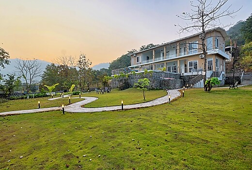 SaffronStays Golden Hour