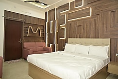 HOTEL GREEN CRYSTAL, Raipur, Chhattisgarh