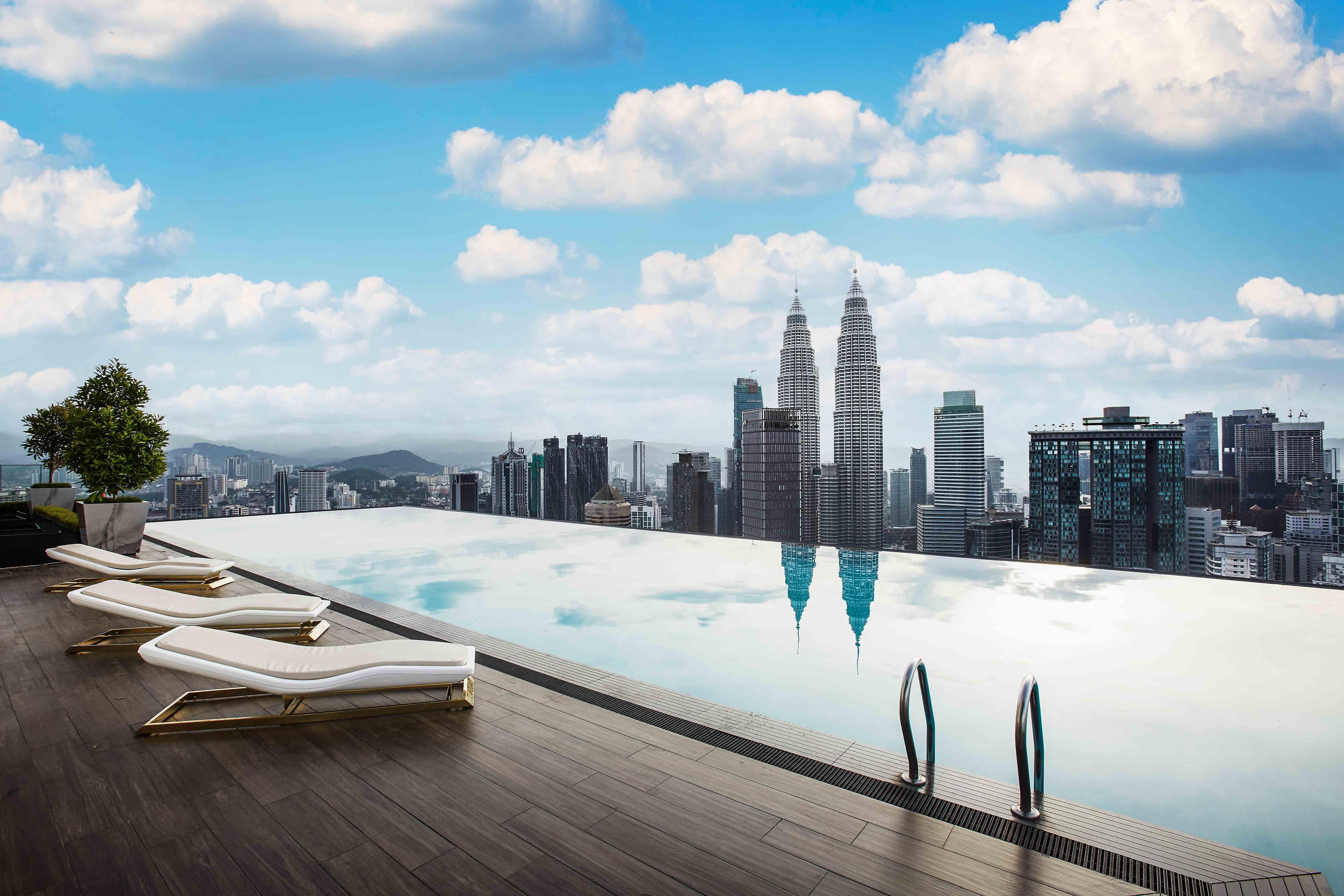 HOME STYLE at Platinum Suites KLCC Twin Towers - Tap to explore photos