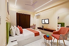 Limewood Stay Service Apartment Near Artemis Hospital, Gurgaon