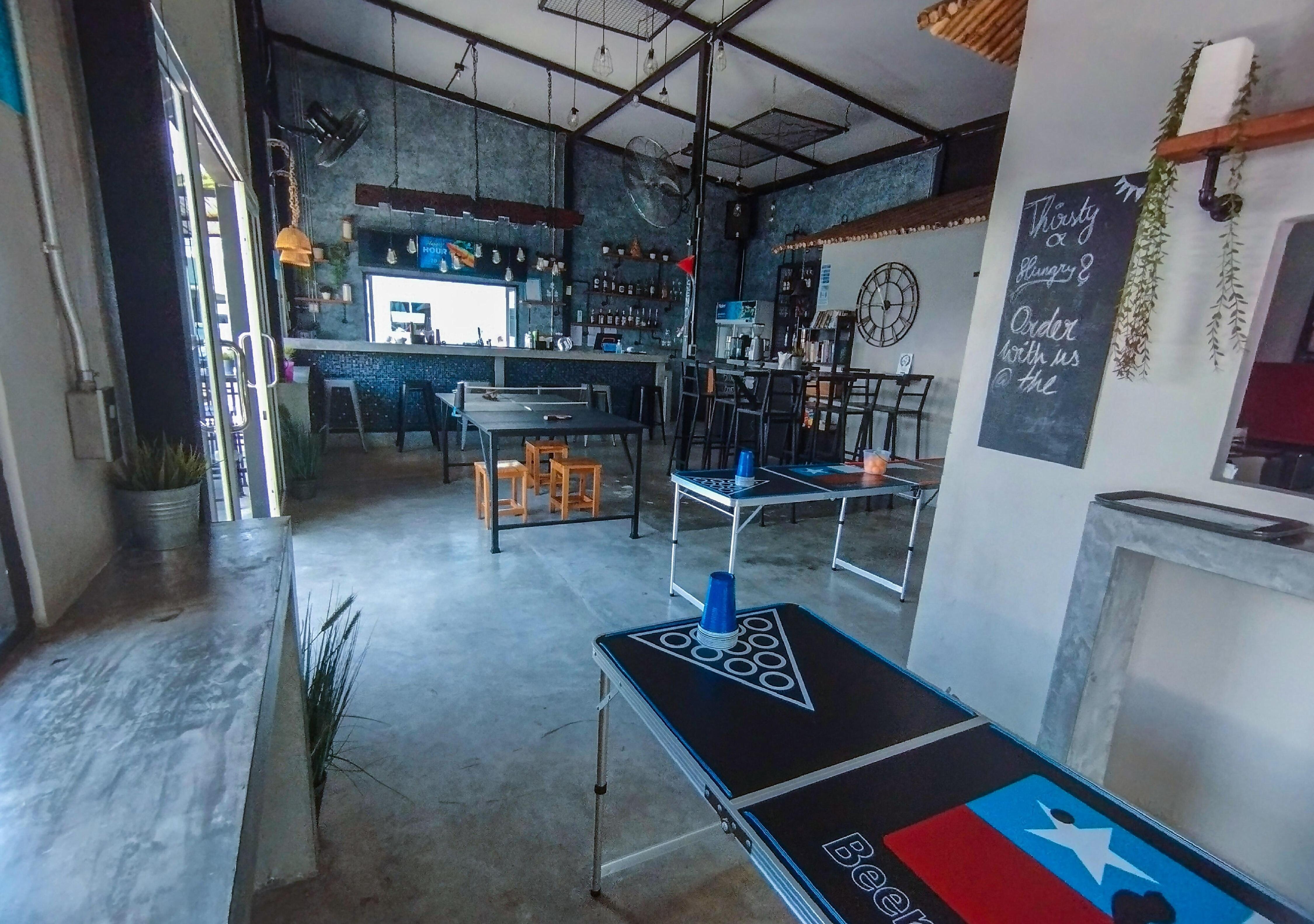 Bodega Party Negombo - Tap to explore photos