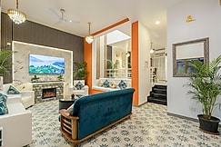 Celestara Luxury Villa with Pvt Jacuzzi Pool/ Walk to Beach., Goa