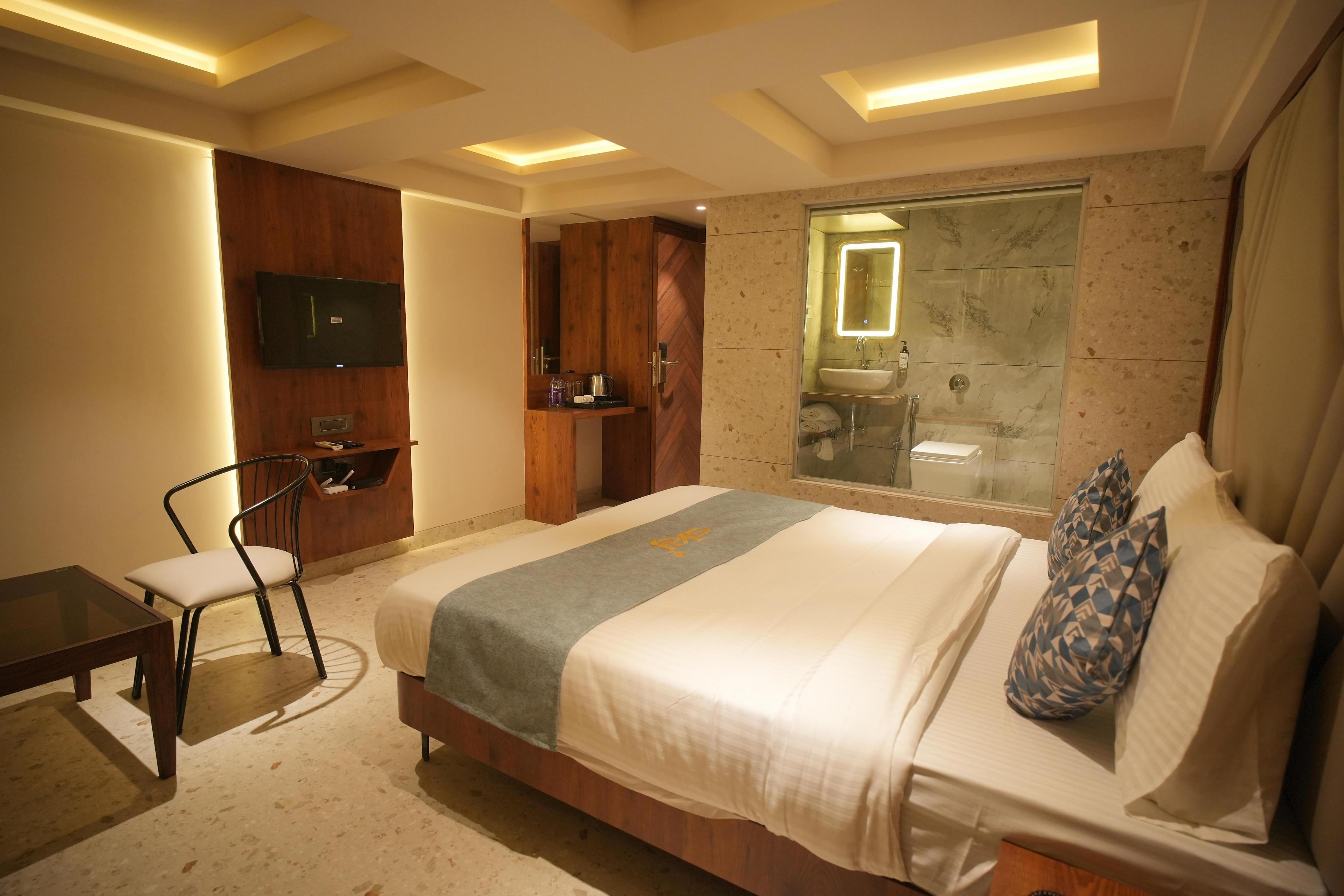 Sky Executive Rooms - Tap to explore photos