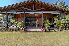 SaffronStays Timber Crest, Kanatal