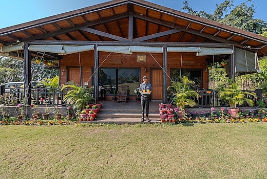SaffronStays Timber Crest
